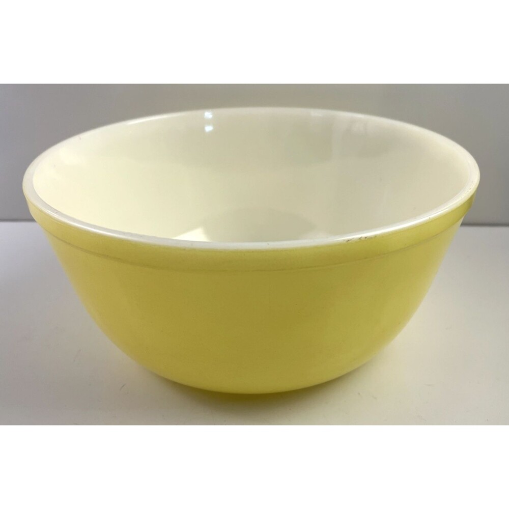 Glasbake Yellow Large Mixing Bowl 9.5” x 4.5” Vintage See Pics for Condition